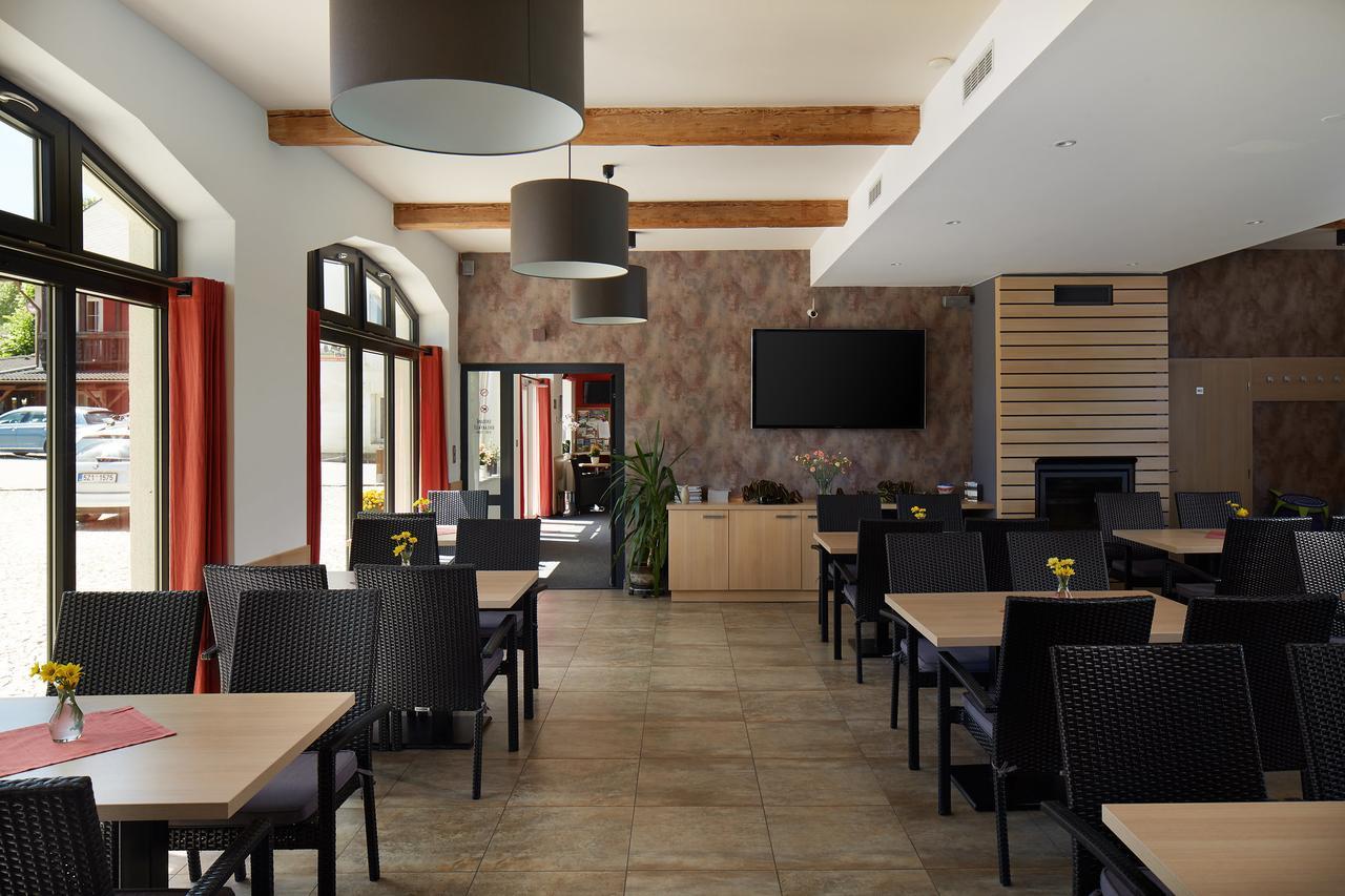 Jbx Resort Hotel Albatros Přední Výtoň 외부 사진